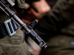 Двое мужчин проникли на территорию воинской части в Новороссийске, один был убит, второй задержан