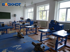 В школе №12 с.Киевского прокомментировали скандальное видео с аварийным кабинетом труда