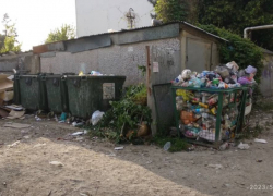 Жители улицы Адагумской возмущены состоянием мусорной площадки