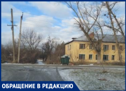 «На 9 многоквартирных домов один мусорный бак»: крымчанка сообщила о недостатке контейнеров 