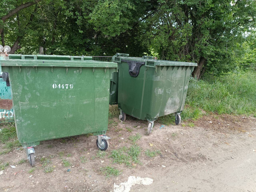 На хуторе Красном Крымского района привели в порядок мусорную площадку 