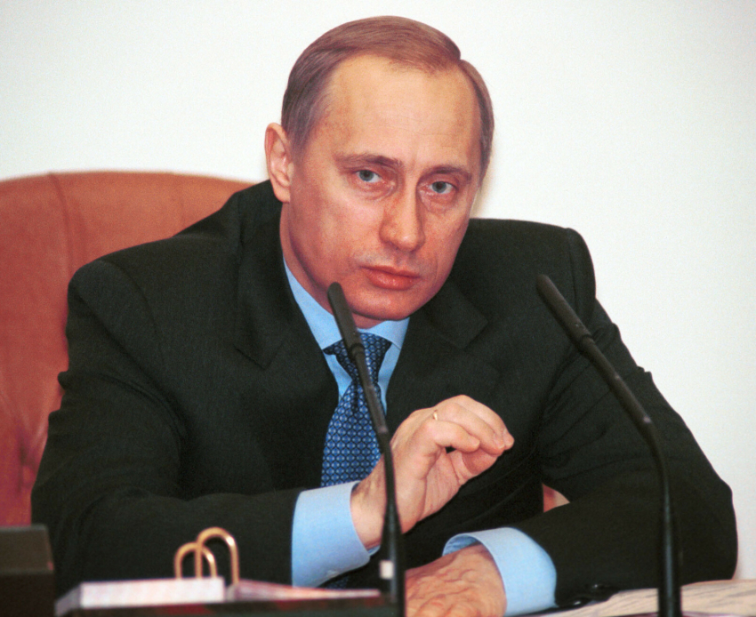 Путин 23 года назад впервые вступил в должность президента России