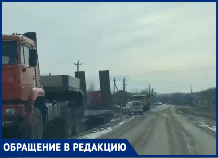 Водители Крымска снова пожаловались на грязный асфальт по пути на хутор Армянский