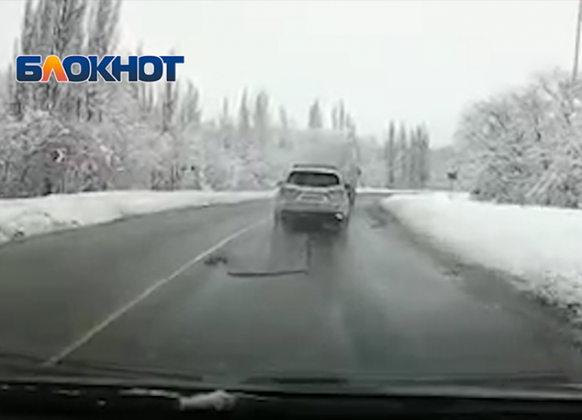 Водитель показал как выглядит дорога на выезде из Крымска в сторону Новороссийска