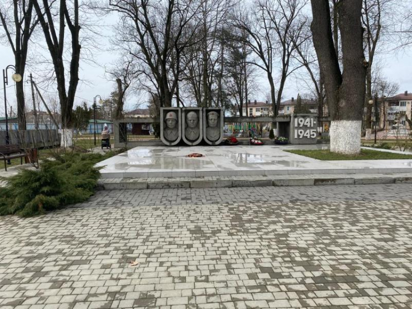 Жительница Крымска пожаловалась на отсутствие туалетов в местном парке